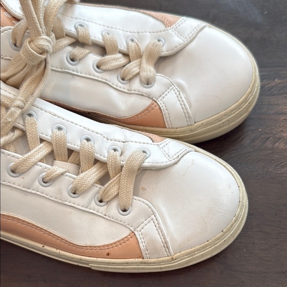 Soludos 8 Yebo Plant Based Vegan Leather Sneaker White and Pink - Picture 2 of 12